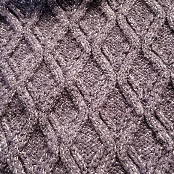 Cat & Jack cable knit navy pullover sweater - Picture 3 of 3